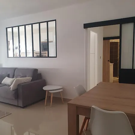 Le Versailles 4 Prs Cosy Carre D Or Антиб