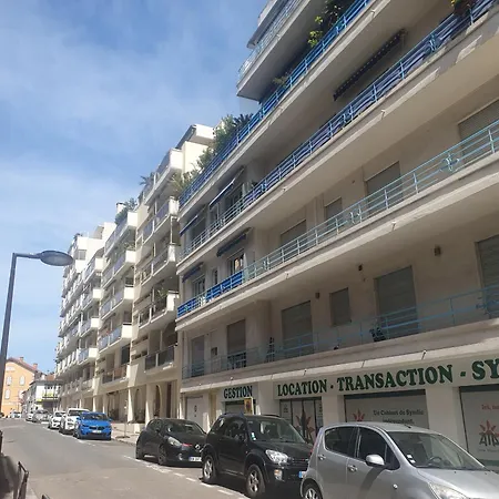 Apartman Le Versailles 4 Prs Cosy Carre D Or