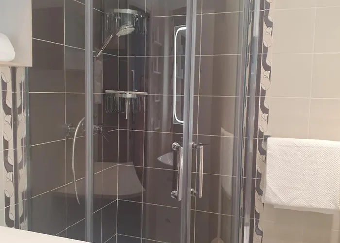 Apartman Le Versailles 4 Prs Cosy Carre D Or *